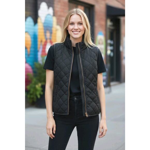 Old Navy Vest Size M Black Quilted Gorpcore Layer Lagenlook Sporty Discontinued - Picture 1 of 15